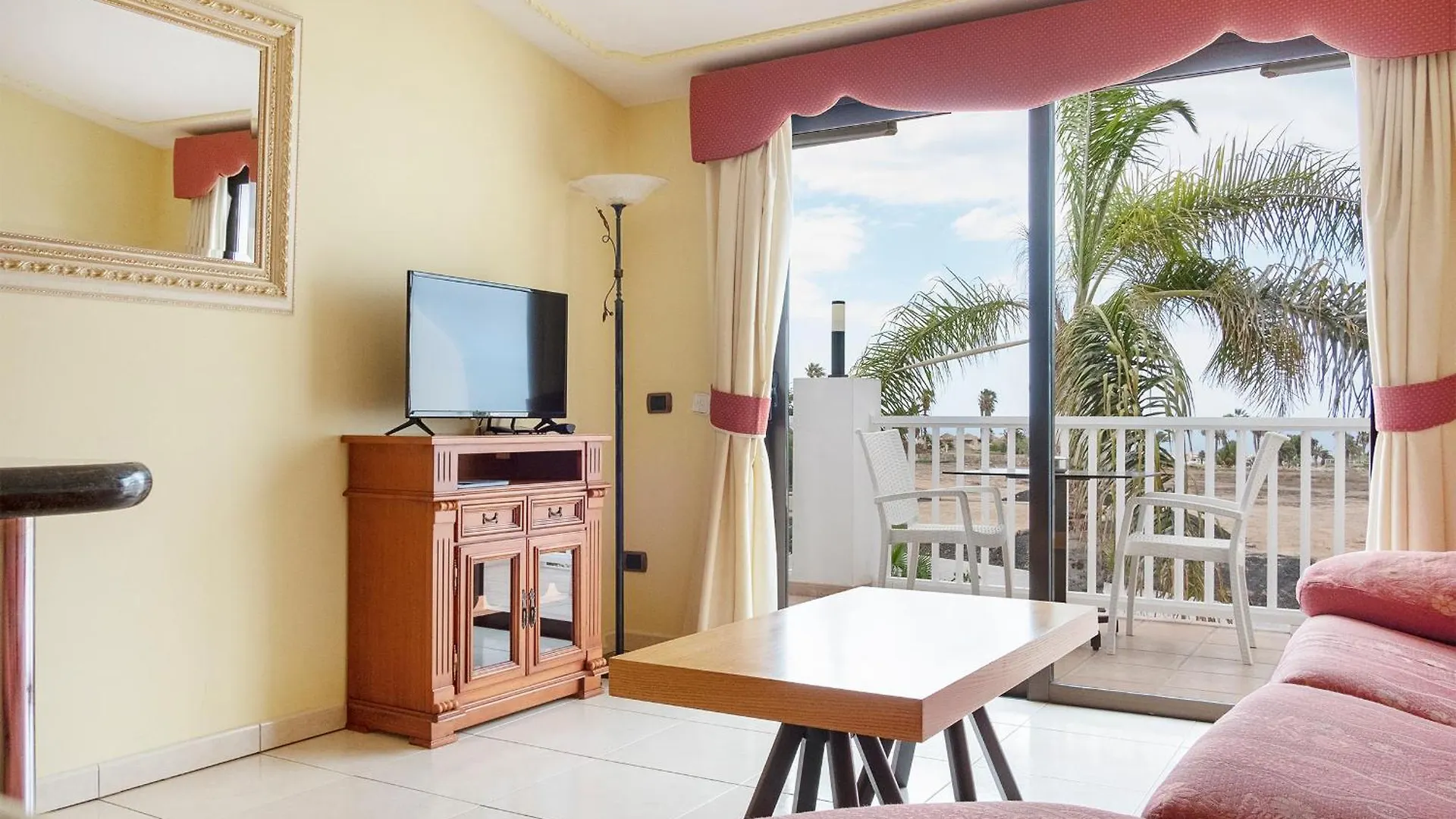 Apartment The Club - Accommodation - Dining - Events San Miguel de Abona