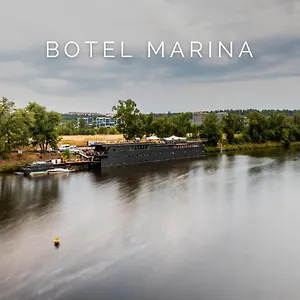 Marina 2*, Praga República Checa
