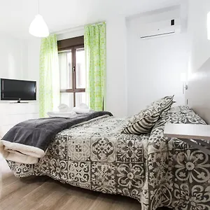 apartamentos-turisticos-horno-de-marina.es-andalucia.com/
